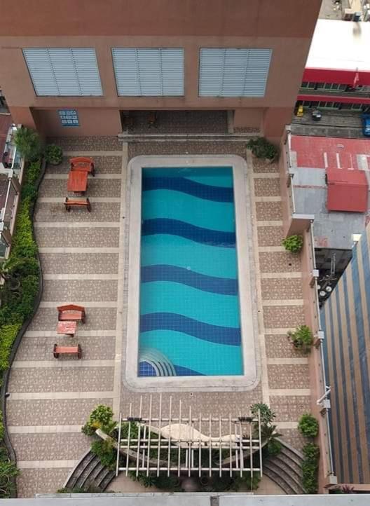 Usa Embassy Front Suite Pearl Of The Orient Manila Exterior photo