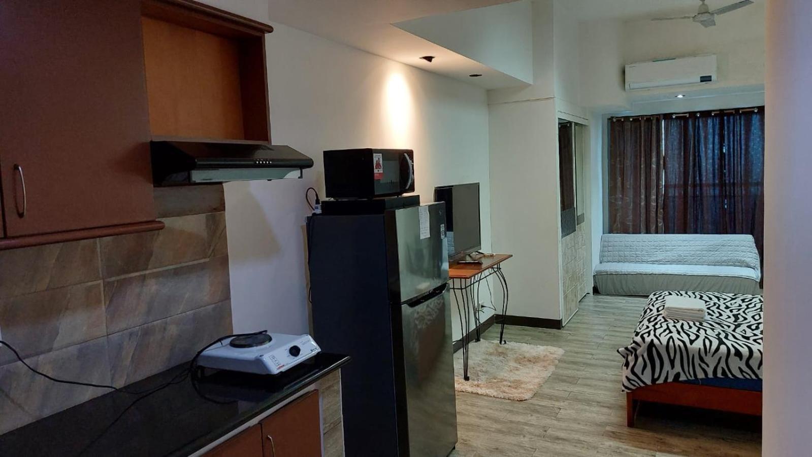 Usa Embassy Front Suite Pearl Of The Orient Manila Exterior photo